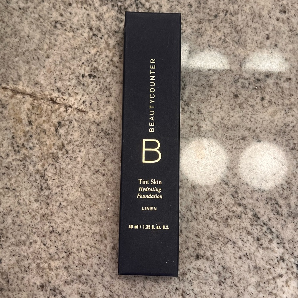 NIB Beautycounter Tint Skin | Color - Lin